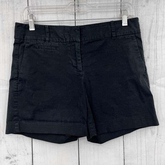 Ann Taylor Pants - Ann Taylor Black Devin Fit chino shorts womens Size 4